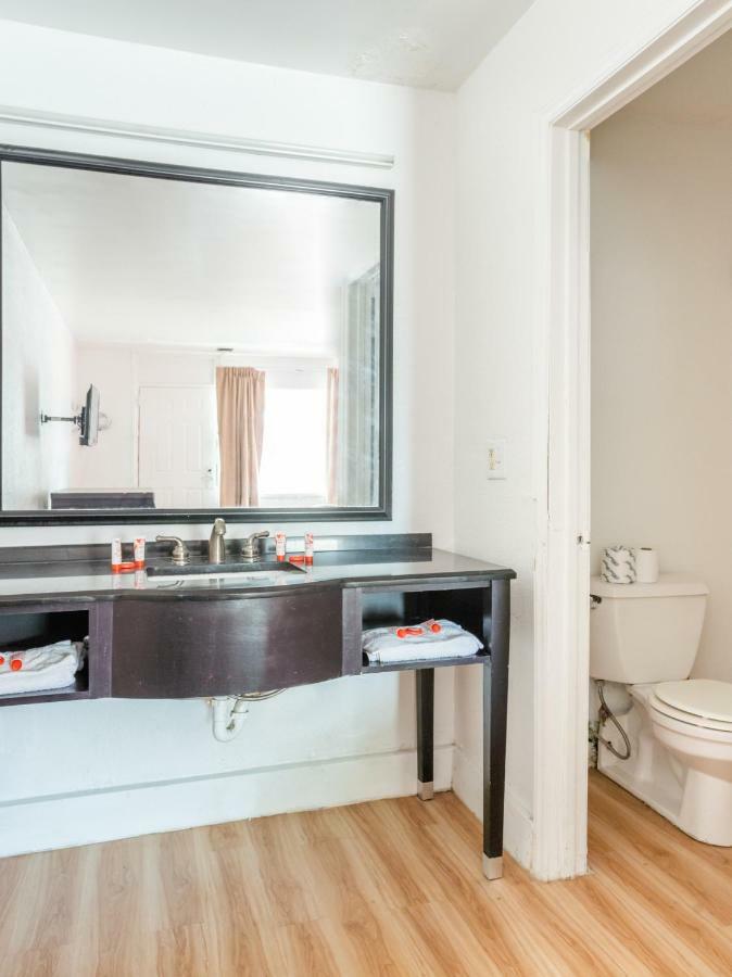 Oyo Hotel Columbia Sc West West Columbia Ngoại thất bức ảnh